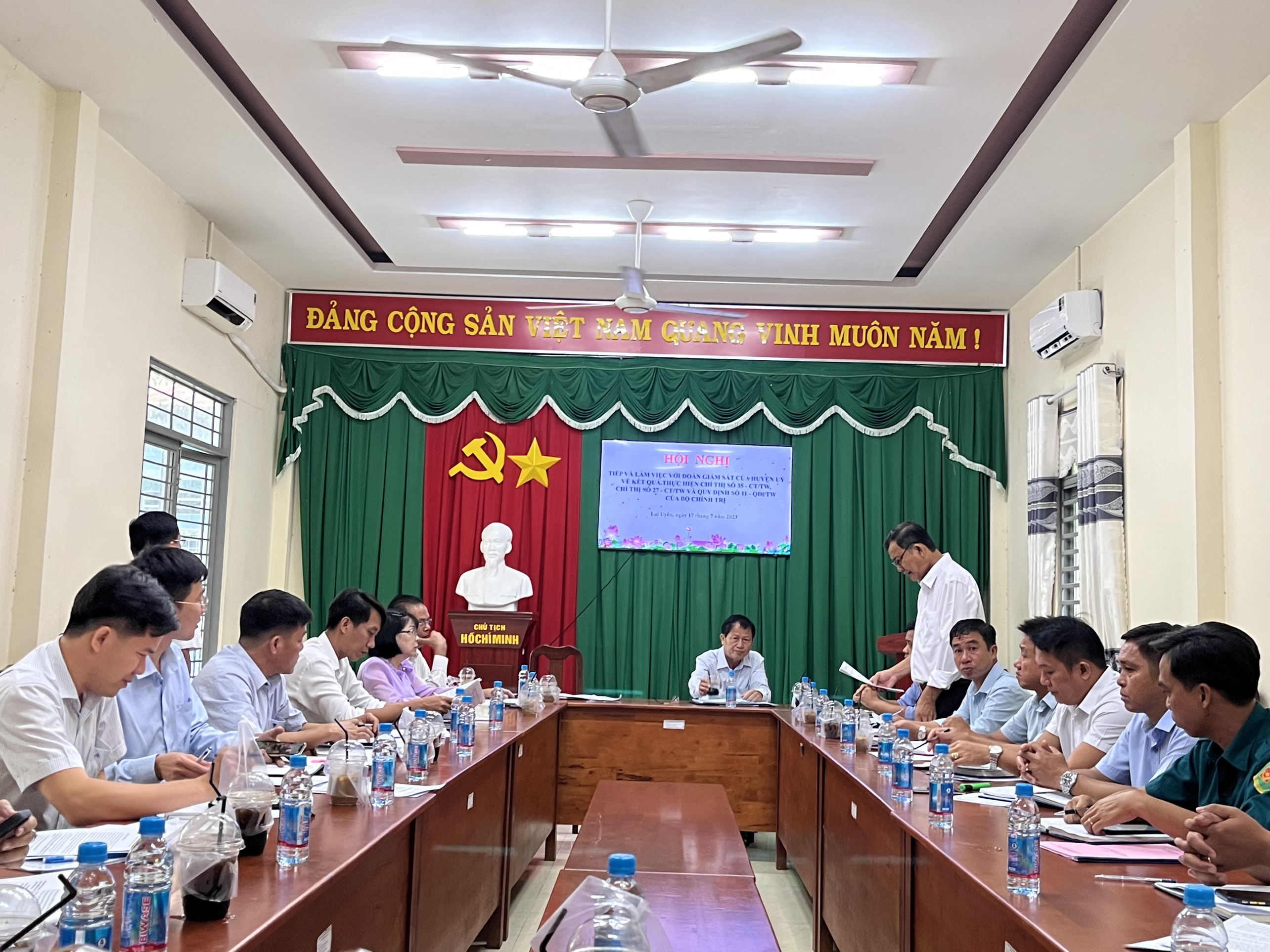 Huyện ủy Bàu Bàng giám sát việc thực hiện tổ chức thực hiện Chỉ thị số 35-CT/TW, Chỉ thị số 27-CT/TW Quy định số 11-QĐi/TW của Bộ Chính trị
