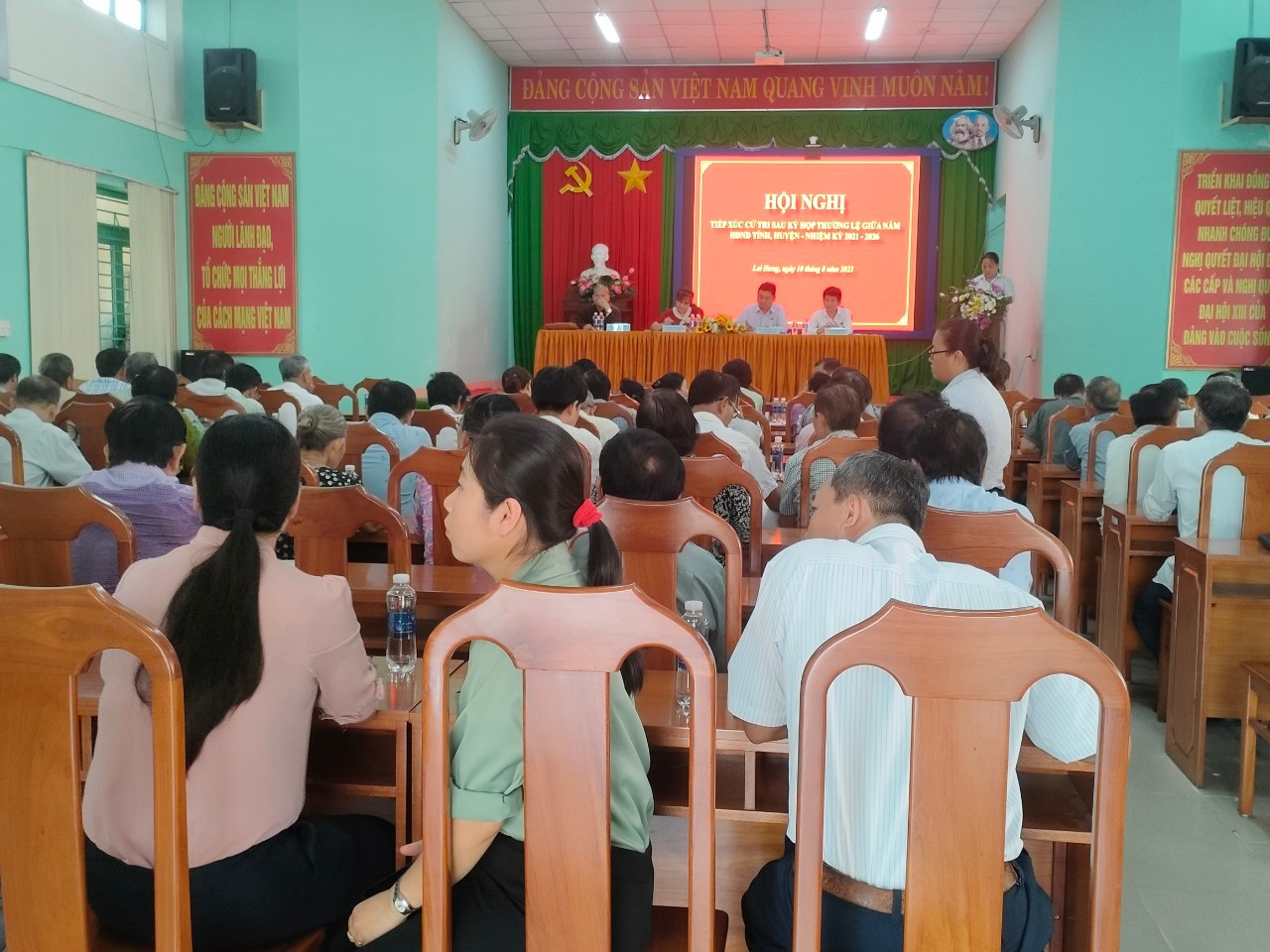 Đại biểu HĐND tỉnh, huyện tiếp xúc cử tri xã Lai Hưng sau kỳ họp thường lệ giữa năm 2023.