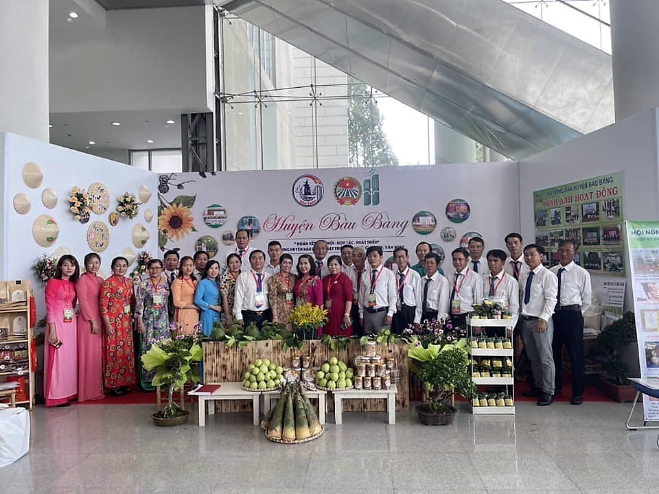 Huyện Bàu Bàng tham gia triển lãm sản phẩm nông nghiệp chào mừng Đại hội Đại biểu Hội Nông dân tỉnh Bình Dương lần thứ X, nhiệm kỳ 2023-2028.