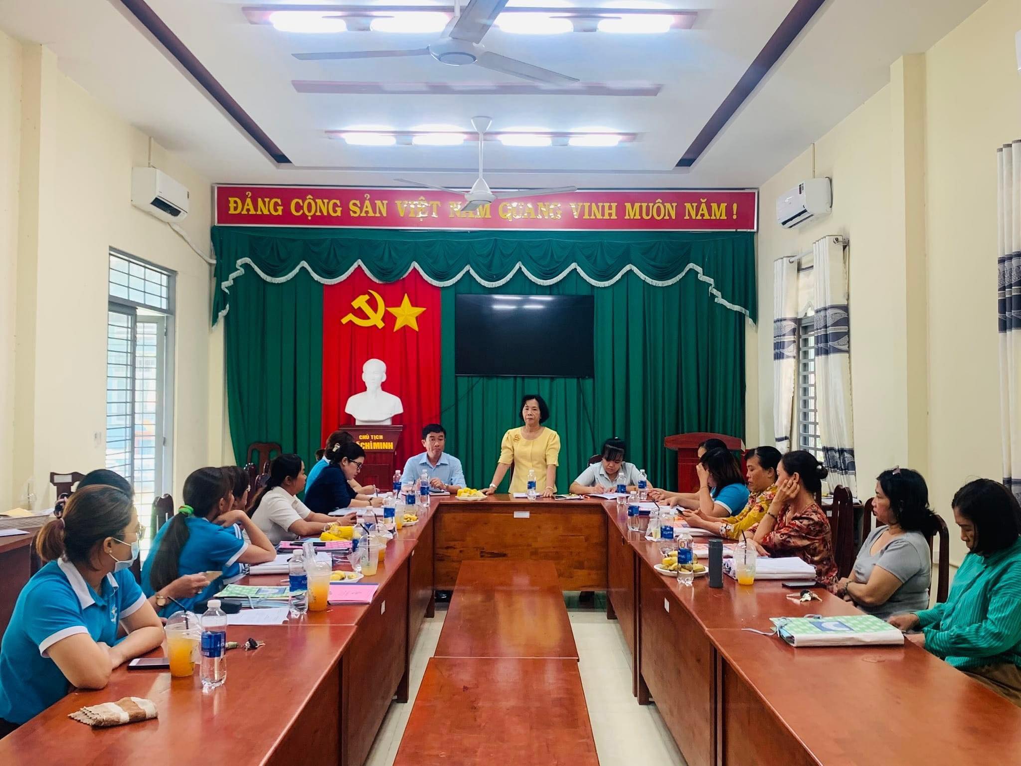Hội LHPN thị trấn Lai uyên tiếp Đoàn kiểm tra hoạt động công tác Hội và phong trào phụ nữ năm 2023