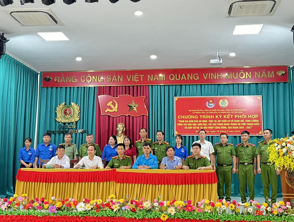 Xã Hưng Hòa: Đoàn xã Hưng Hòa phối hợp tổ chức chương trình ký kết phối hợp .