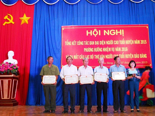 Tổng kết công tác Hội Người cao tuổi năm 2015 và ra mắt CLB thơ văn huyện Bàu Bàng