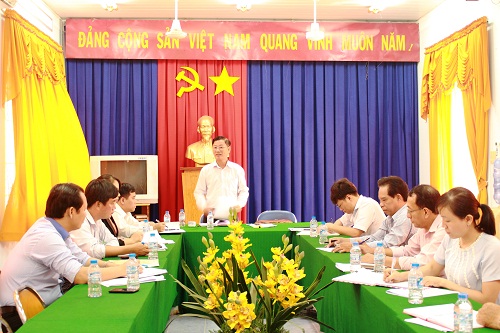 Huyện ủy Bàu Bàng làm việc với Ban Thường vụ Đảng ủy xã Long Nguyên
