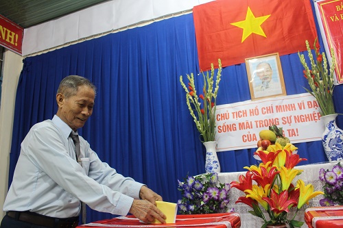 Đông đảo cử tri trên địa bàn huyện Bàu Bàng tham gia bầu cử