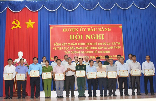 Tổng kết 05 năm thực hiện Chỉ thị 03-CT/TW của Bộ Chính trị về tiếp tục đẩy mạnh việc học tập và làm theo tấm gương đạo đức Hồ Chí Minh