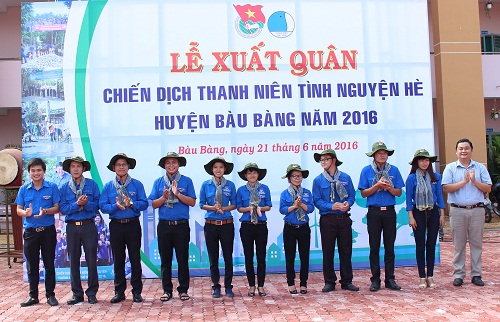 Huyện Bàu Bàng tổ chức lễ xuất quân Chiến dịch Thanh niên tình nguyện hè 2016