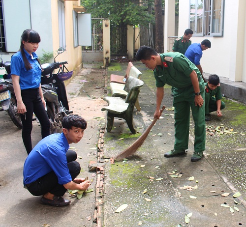 Tổ chức ra quân chiến dịch hành quân xanh năm 2016 tại xã Hưng Hòa