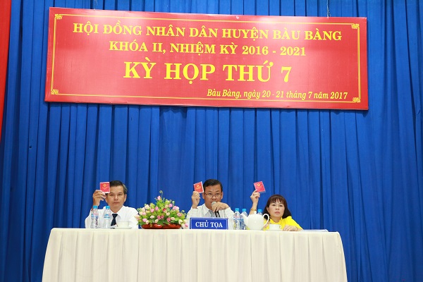 HĐND huyện Bàu Bàng tổ chức bế mạc chương trình kỳ họp thứ 7 (thường lệ giữa năm 2017) HĐND huyện khóa II, nhiệm kỳ 2016 - 2021