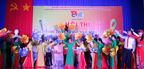 Hội thi các nhóm tuyên truyền ca khúc cách mạng huyện Bàu Bàng năm 2017