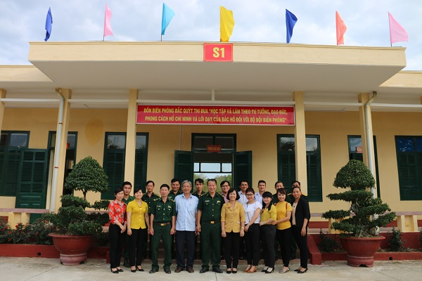 Hội Liên hiệp Phụ nữ huyện Bàu Bàng tổ chức thăm chúc tết Đồn biên phòng Đắk Quýt - tỉnh Bình Phước
