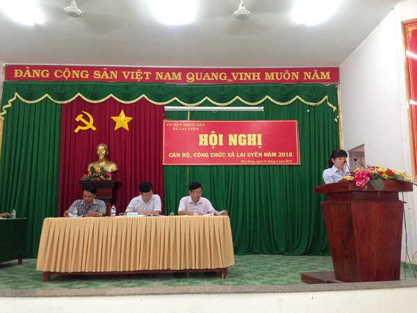 Xã Lai Uyên tổ chức hội nghị cán bộ công chức năm 2018