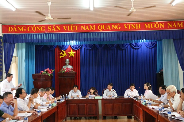 Huyện ủy Bàu Bàng làm việc với Đảng ủy Hưng Hòa