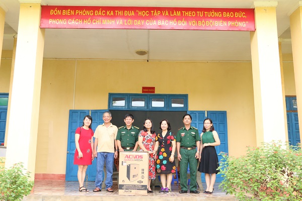 Hội Liên hiệp Phụ nữ huyện Bàu Bàng đến thăm hỏi, giao lưu và gặp gỡ với Đồn Biên Phòng Đắc Ka - huyện Bù Gia Mập, tỉnh Bình Phước